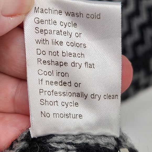 Cocogio Black Gray Zigzag Made in Italy Buttoned Knit Sweater Coat Women's S - Picture 4 of 10